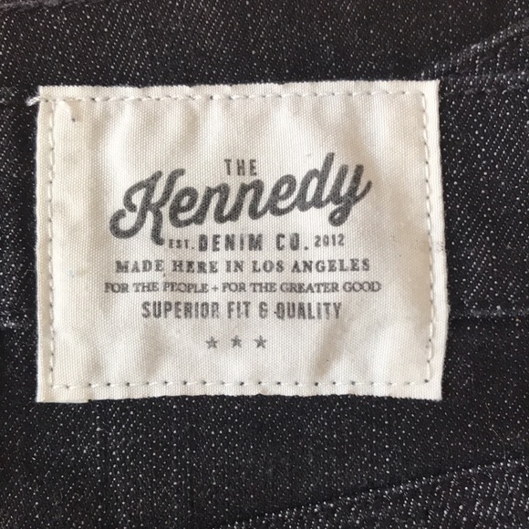 Dark washed denim pants in excellent condition - Picture 2 of 3